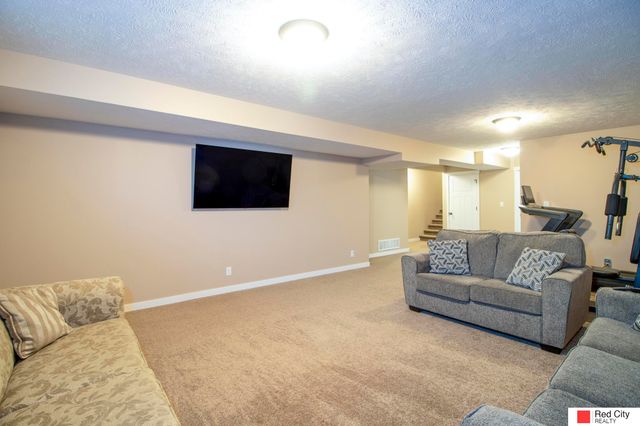 6621 S 86Th Street, Lincoln, NE 68526