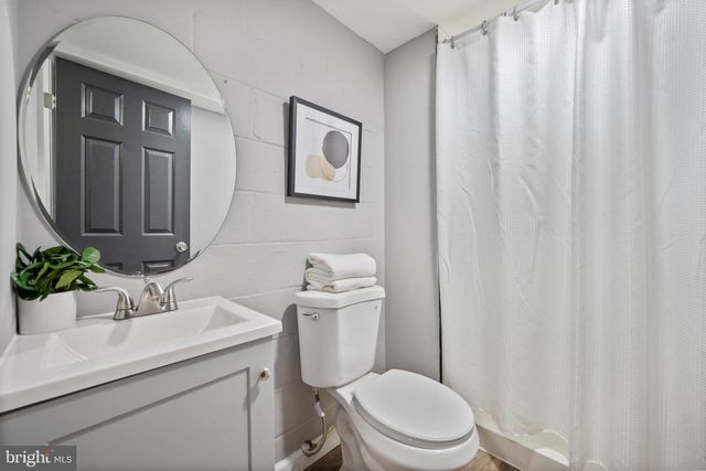 4927 SINCLAIR LN, Baltimore, MD 21206