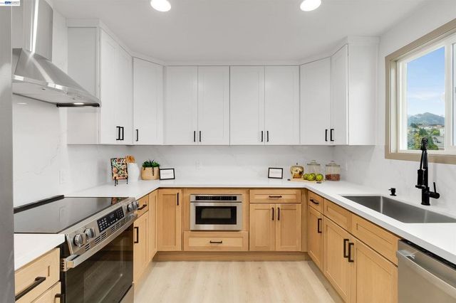 6502 Morris Ave, El Cerrito, CA 94530