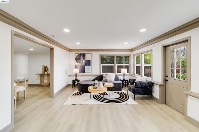 6502 Morris Ave, El Cerrito, CA 94530