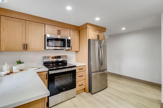 6502 Morris Ave, El Cerrito, CA 94530