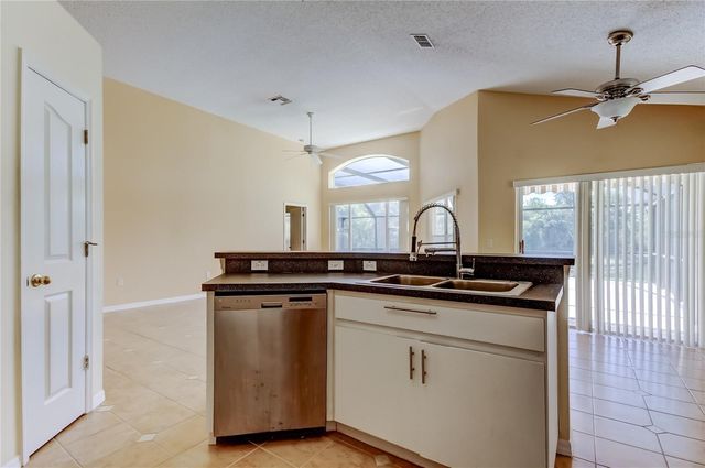 10002 OASIS PALM DRIVE, Tampa, FL 33615