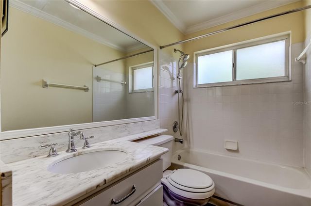 10002 OASIS PALM DRIVE, Tampa, FL 33615