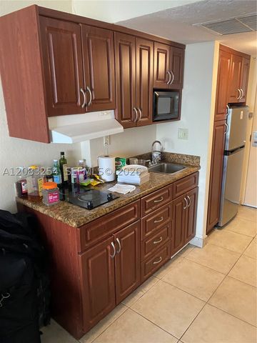 19201 Collins Ave 314, Sunny Isles Beach, FL 33160