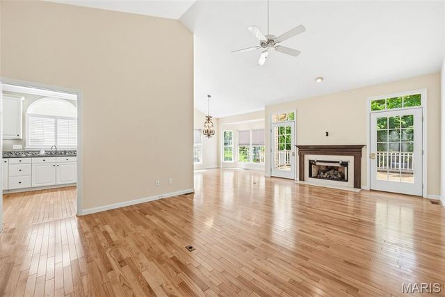 868 Wellesley Terrace Lane, Chesterfield, MO 63017