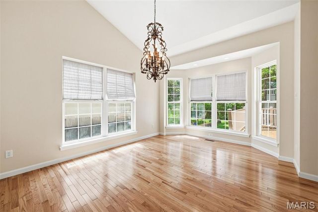 868 Wellesley Terrace Lane, Chesterfield, MO 63017