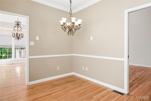 868 Wellesley Terrace Lane, Chesterfield, MO 63017