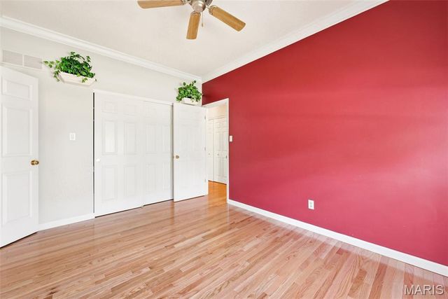 868 Wellesley Terrace Lane, Chesterfield, MO 63017