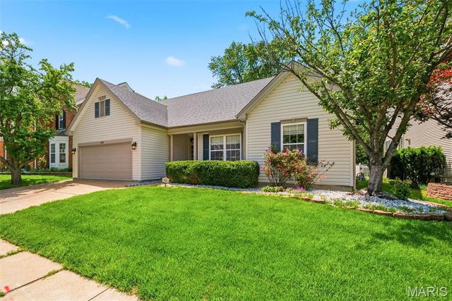 868 Wellesley Terrace Lane, Chesterfield, MO 63017