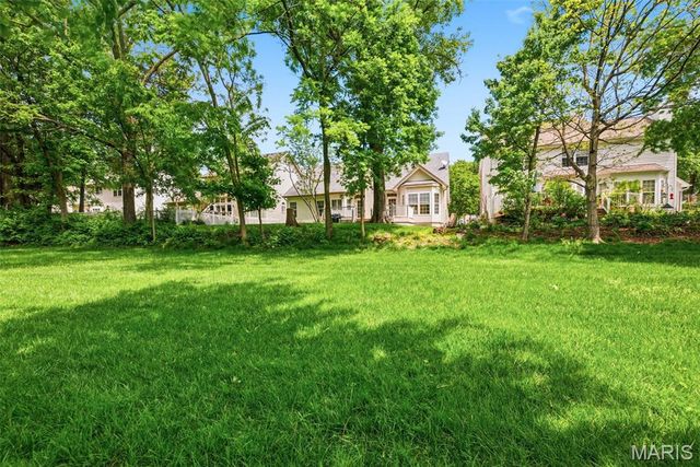 868 Wellesley Terrace Lane, Chesterfield, MO 63017