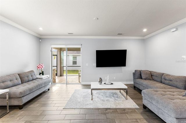 11702 LAKE LUCAYA DRIVE, Riverview, FL 33579