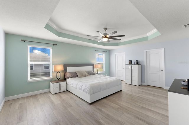 11702 LAKE LUCAYA DRIVE, Riverview, FL 33579