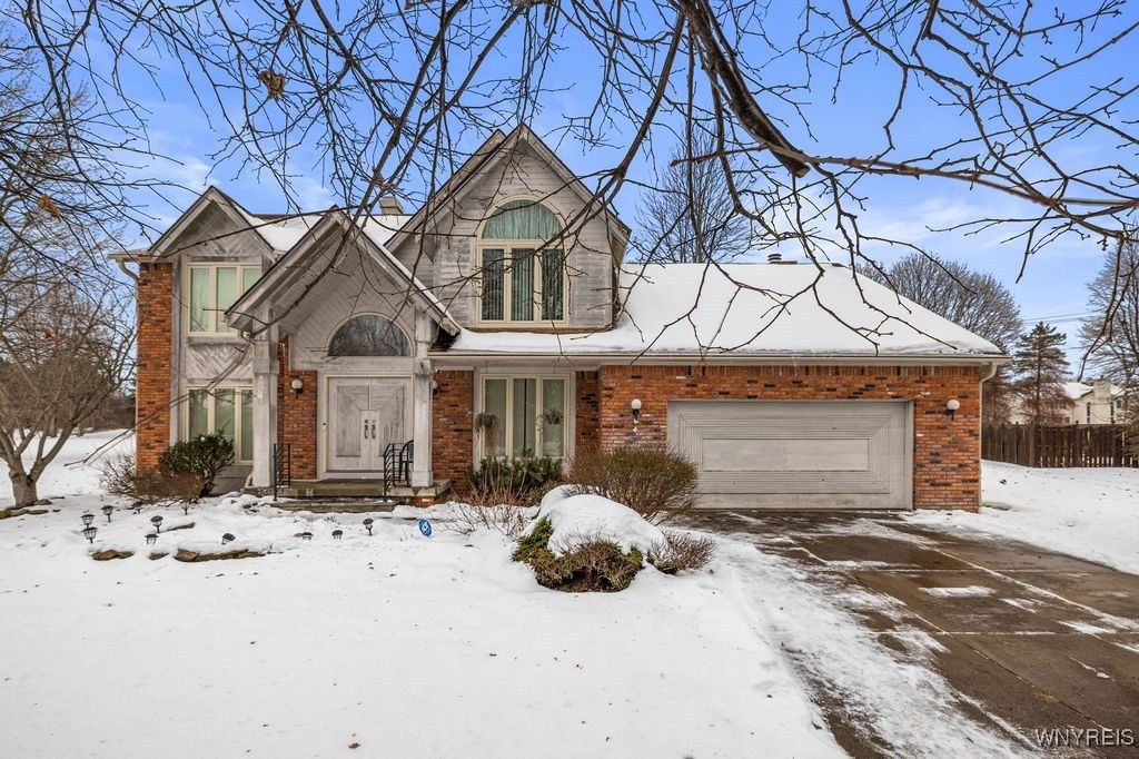 66 Windsong Court, Amherst, NY 14051