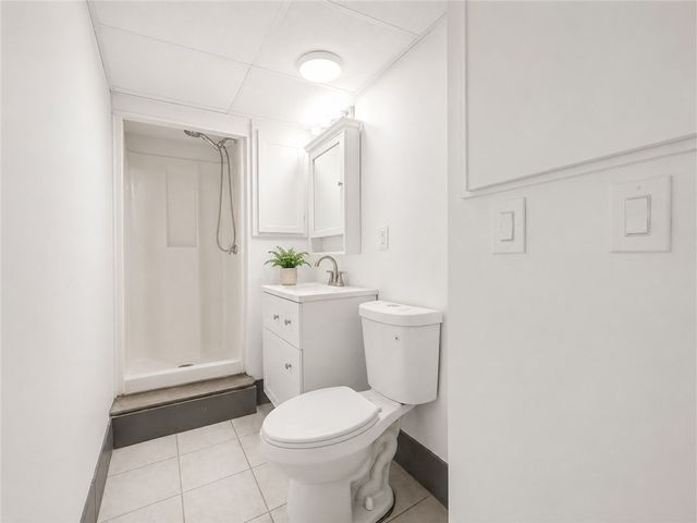 202 Youghiogheny St, Penn Twp, PA 15675