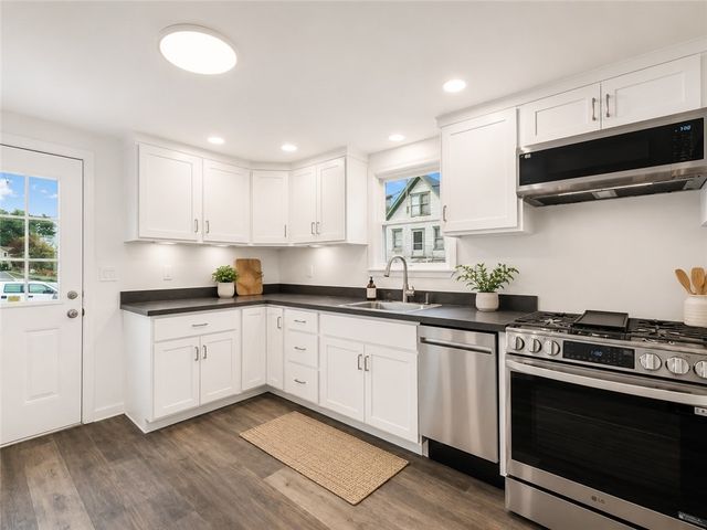 202 Youghiogheny St, Penn Twp, PA 15675