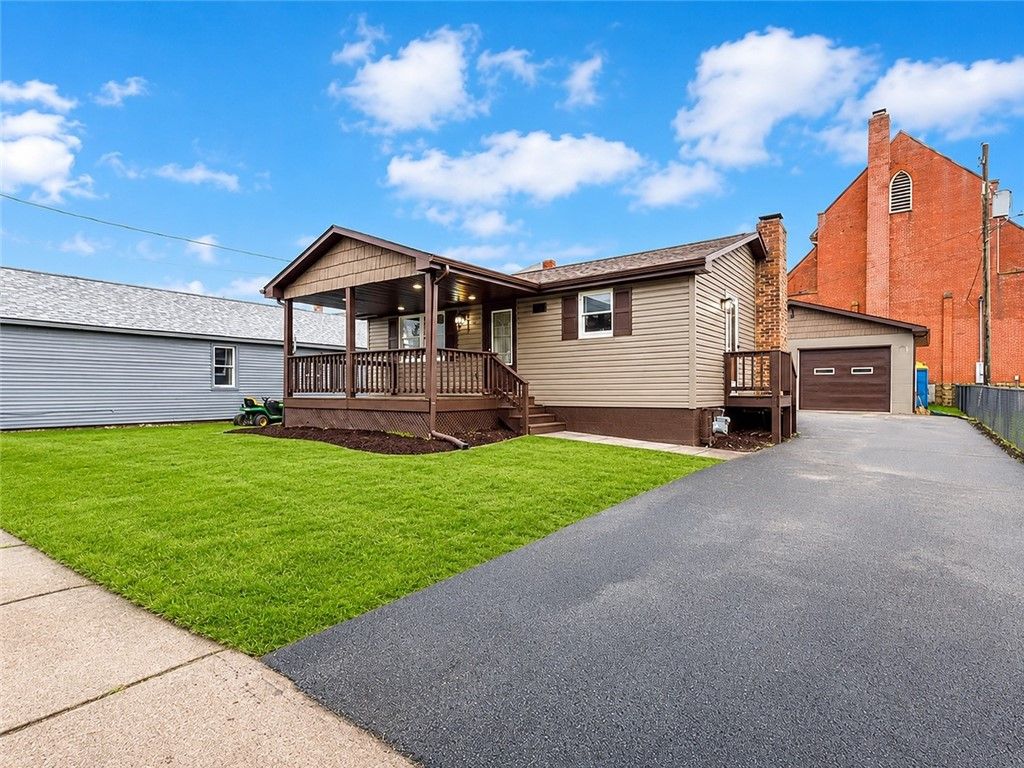202 Youghiogheny St, Penn Twp, PA 15675