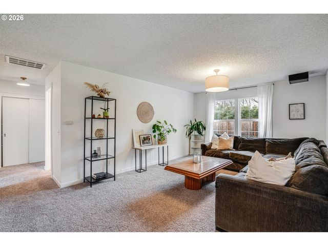 20580 Sw Cheshire Ct, Beaverton, OR 97078