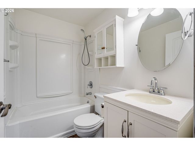 20580 Sw Cheshire Ct, Beaverton, OR 97078