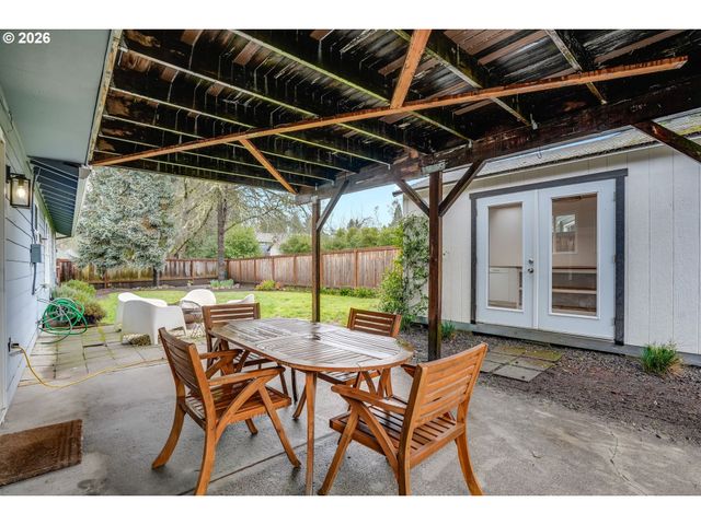 20580 Sw Cheshire Ct, Beaverton, OR 97078