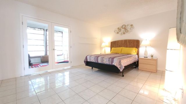 405 Southampton A, West Palm Beach, FL 33417
