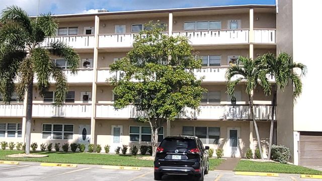 405 Southampton A, West Palm Beach, FL 33417