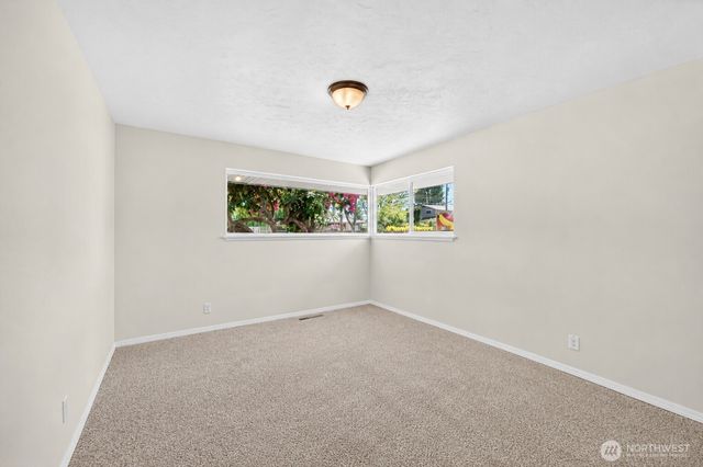 10612 Waller Road E, Tacoma, WA 98446