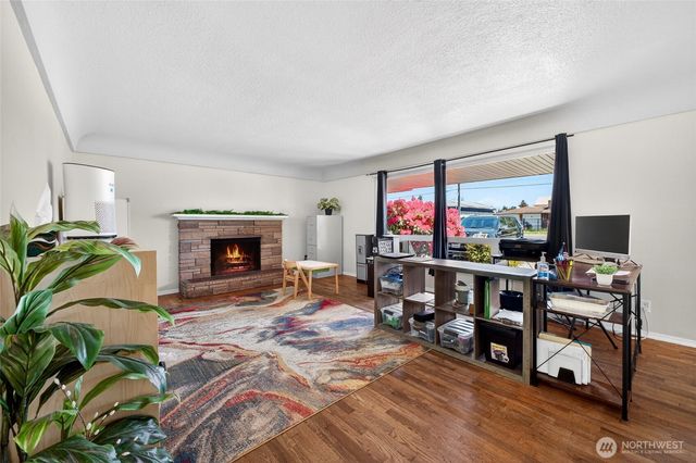 10612 Waller Road E, Tacoma, WA 98446