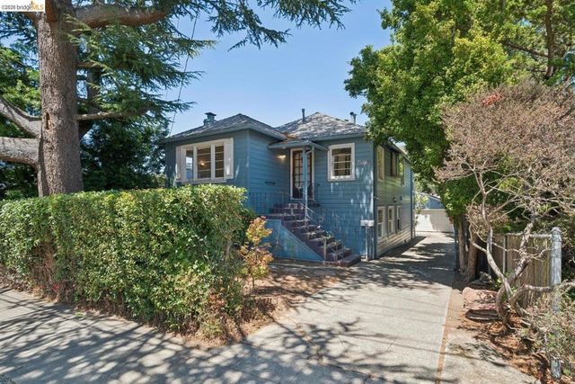 7526 Greenly DR, Oakland, CA 94605