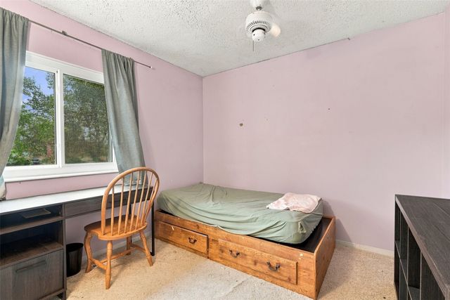 3720 Blue Mound Drive NE, Cedar Rapids, IA 52402