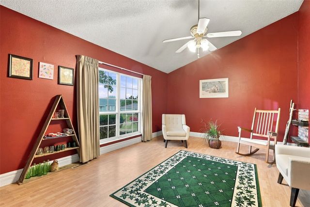3720 Blue Mound Drive NE, Cedar Rapids, IA 52402