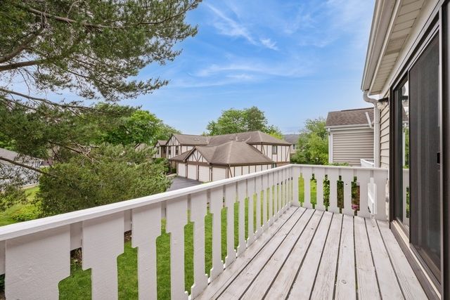 371 Southbury Court B2, Schaumburg, IL 60193