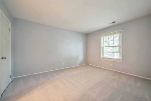 371 Southbury Court B2, Schaumburg, IL 60193