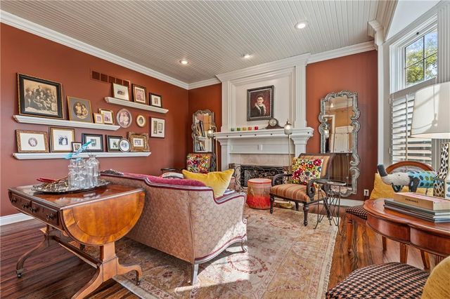 2645 W 139th Terrace, Leawood, KS 66224