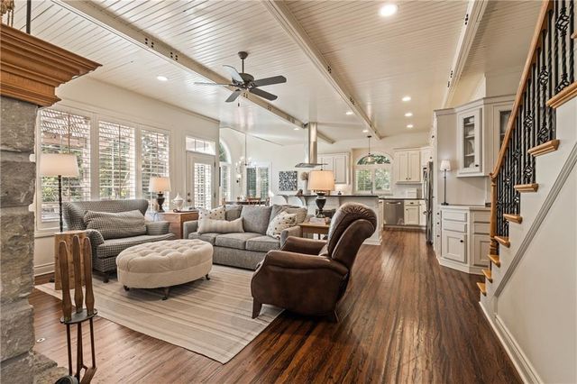 2645 W 139th Terrace, Leawood, KS 66224