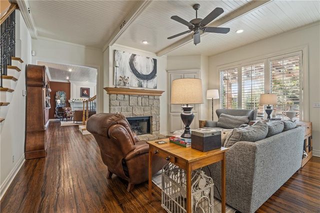 2645 W 139th Terrace, Leawood, KS 66224