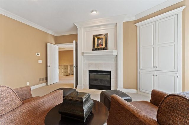 2645 W 139th Terrace, Leawood, KS 66224