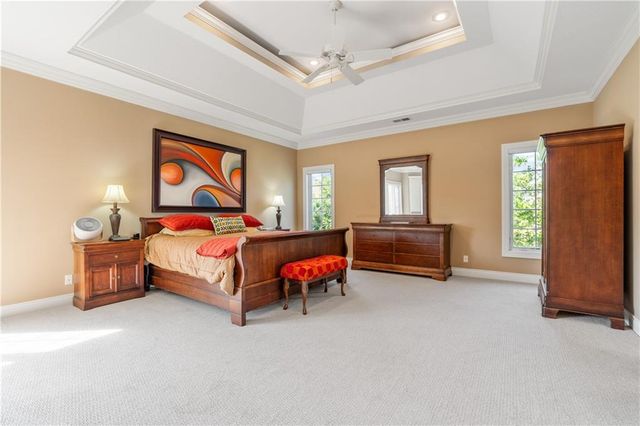 2645 W 139th Terrace, Leawood, KS 66224
