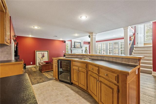 2645 W 139th Terrace, Leawood, KS 66224