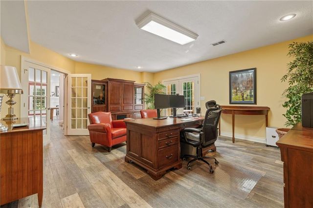 2645 W 139th Terrace, Leawood, KS 66224