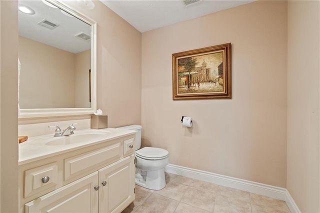 2645 W 139th Terrace, Leawood, KS 66224