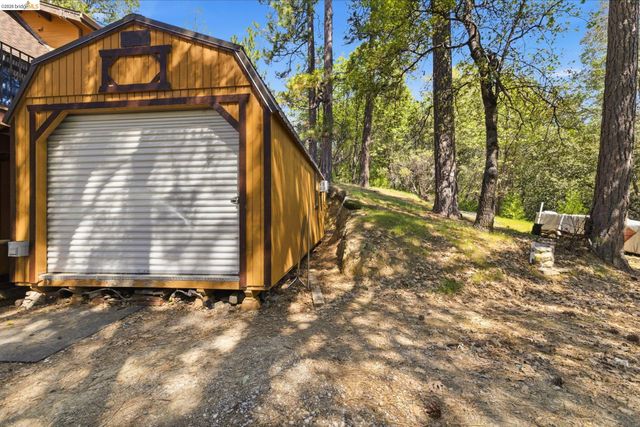 22555 S Fork Rd, Sonora, CA 95370