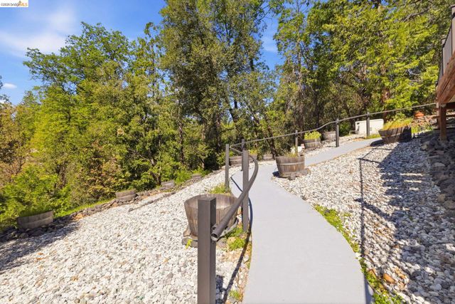 22555 S Fork Rd, Sonora, CA 95370