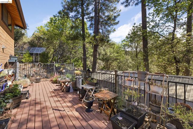 22555 S Fork Rd, Sonora, CA 95370