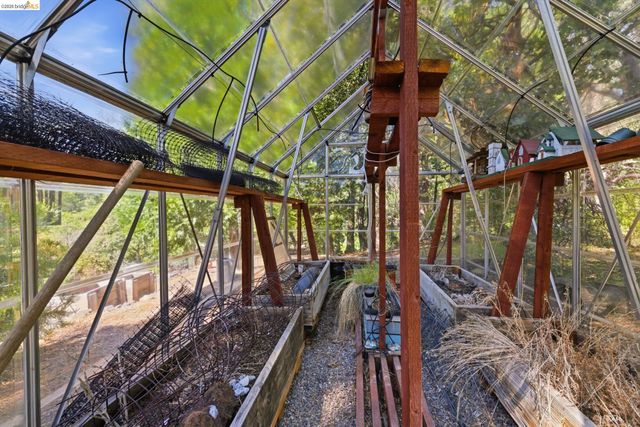 22555 S Fork Rd, Sonora, CA 95370