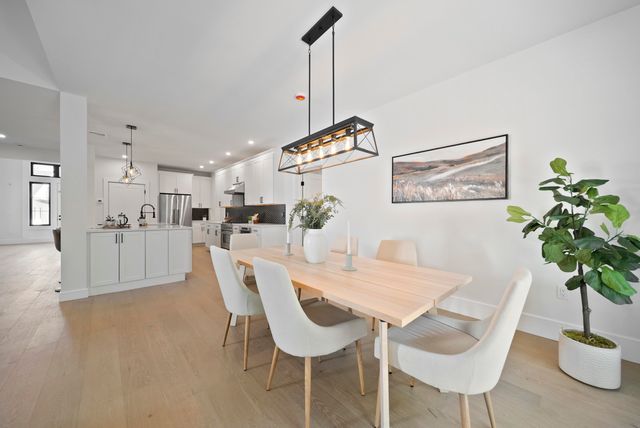 98 Trails Edge Road, Windham, NH 03087