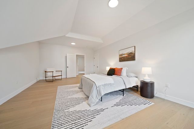 98 Trails Edge Road, Windham, NH 03087