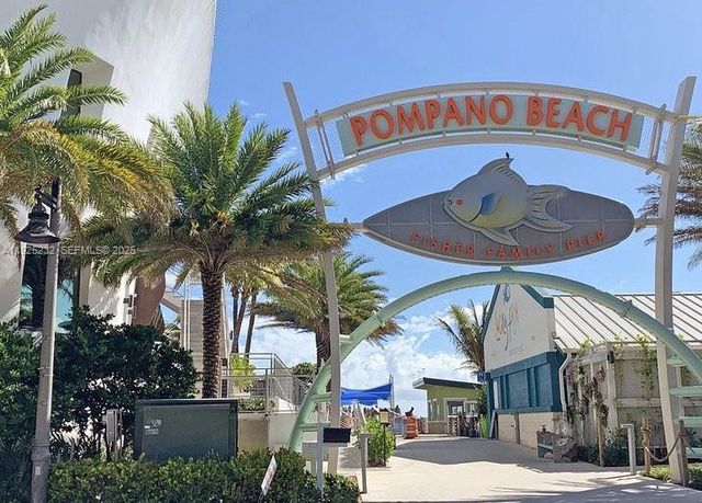 241 SE 9th Avenue 106, Pompano Beach, FL 33060