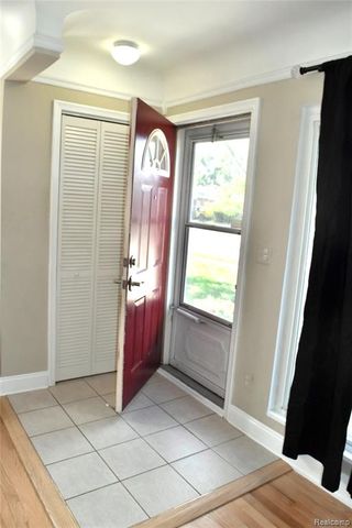 22608 Raymond Court, Saint Clair Shores, MI 48082