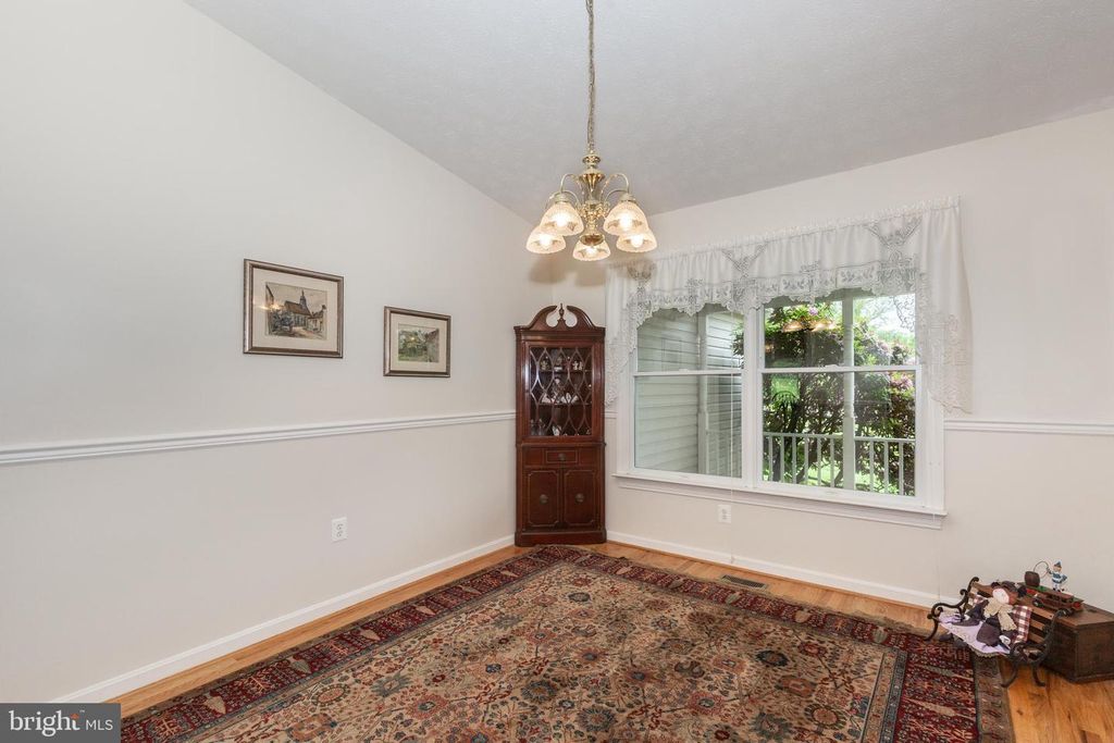 Image 12 of property listing at 969 BACHMANS VALLEY RD, Westminster, MD 21158