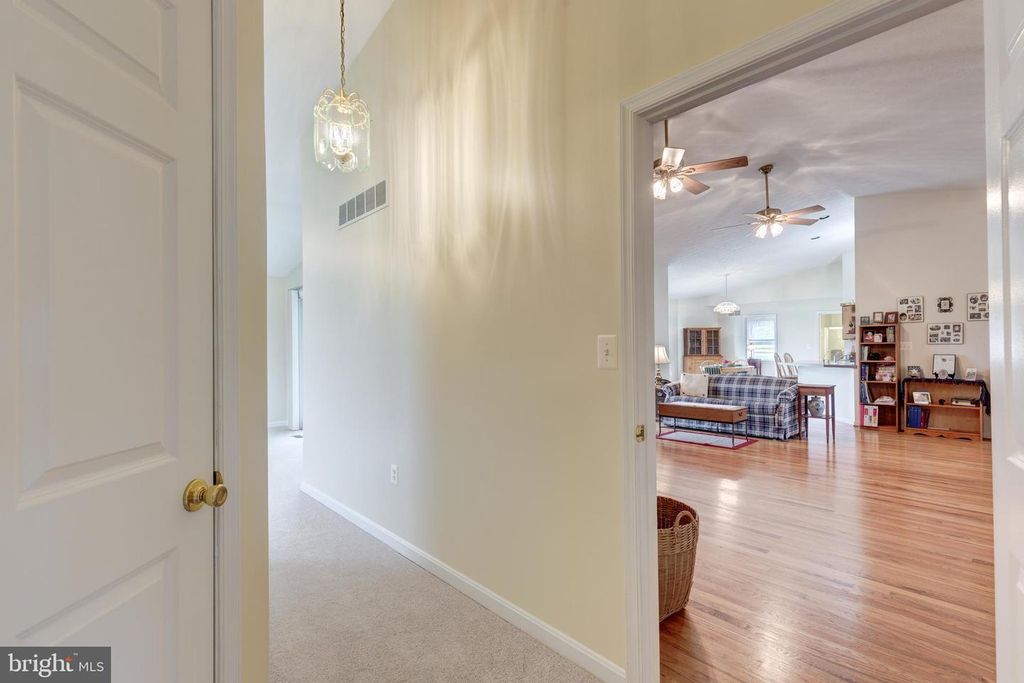 Image 25 of property listing at 969 BACHMANS VALLEY RD, Westminster, MD 21158